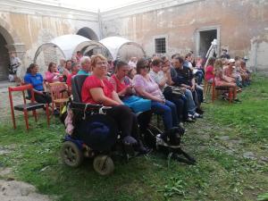 25.8.2020 Potulní komendianti na zámku (1)