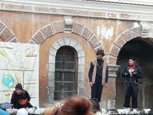 25.8.2020 Potulní komendianti na zámku (2)