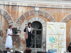 25.8.2020 Potulní komendianti na zámku (6)